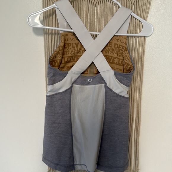 Lululemon test your limits heathered gray/ white size 4 - Picture 7 of 8